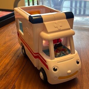 WOW Toys Robin’s Medical Rescue Ambulance